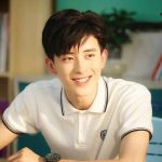 敖瑞鹏吐痰行为引发争议 网友评论让其经济公司培养下素质