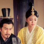 历史上独孤信的地位如何？是什么身份？