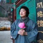 网络流行语科普 正峰手捧莲花什么意思？