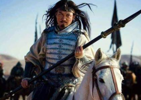 赵云和马超都是五虎上将 两人谁的武艺更强