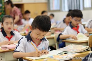 寓言故事有哪些（寓言故事三则）