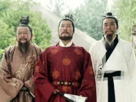 历史上朱元璋屠杀英雄时 刘伯温是如何保命的？