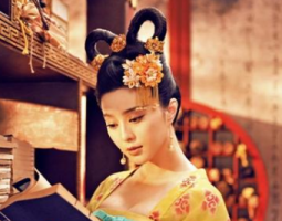 武则天在历史上掌权后是如何对待她的几个表兄弟的？