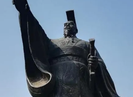 后世如何评价秦穆公？有哪些相关轶事典故？