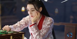 安乐传里任安乐多久暴露身份