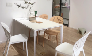 岩板餐桌一千多是真的吗